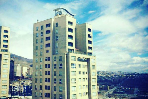 130 متر برج پارسیا