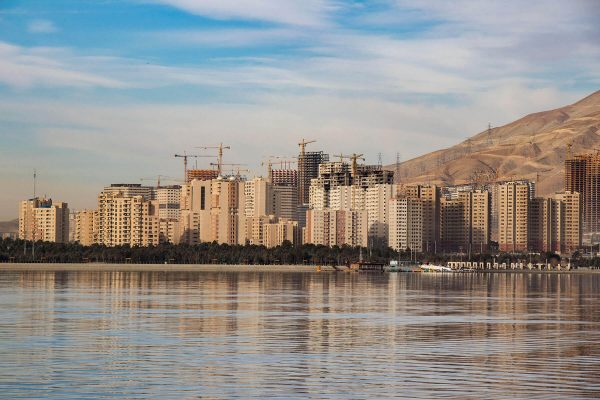 خرید آپارتمان 110 متری مجتمع مسکونی بنفشه دریاچه چیتگر