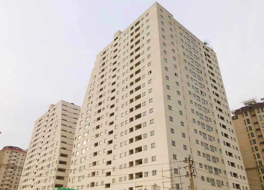 برج بهاران دریاچه چیتگر