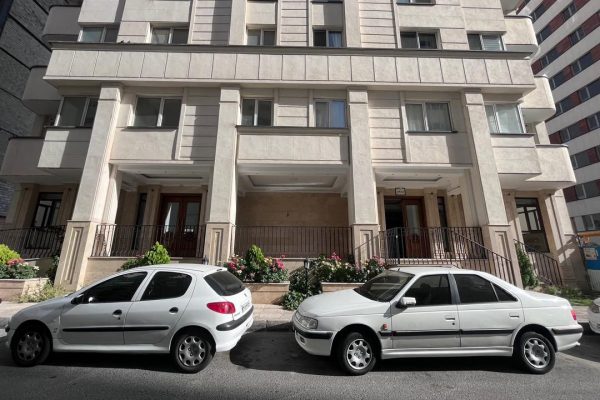 خرید آپارتمان 98 متری برج ارغوان کوهک