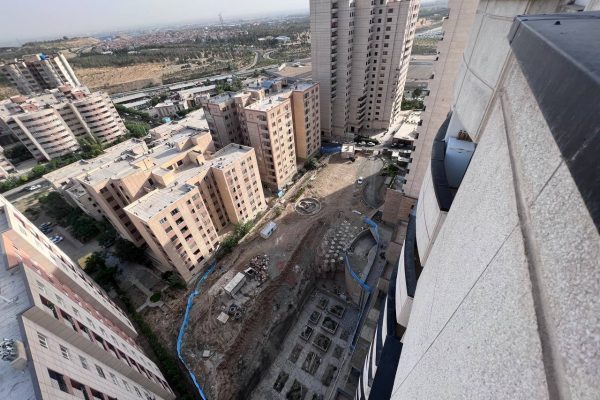 خرید واحد 120 متری برج صدف دریاچه چیتگر